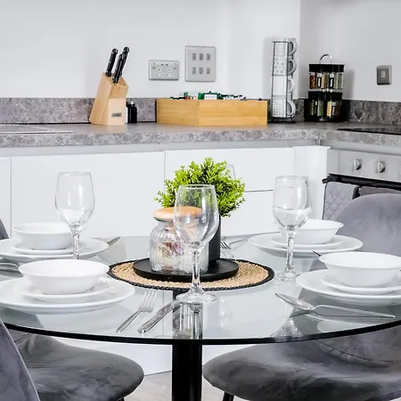 Luxury 2-Bed Apartment In Salford Quays 10 Min To Manchester & Mediacity Apartamento *