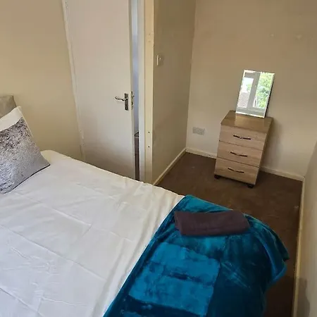 Vakantiehuis Eastpark 5 Bdrms Walk To O2 Apollo And Manchester