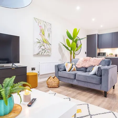 Luxury Free Parking Townhouse Semesterbostad *