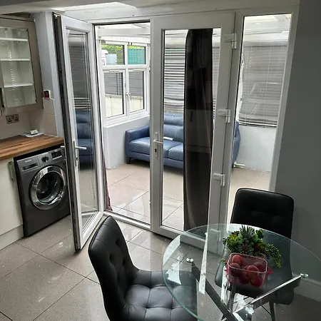 Homestay In Stockport Road Manchester