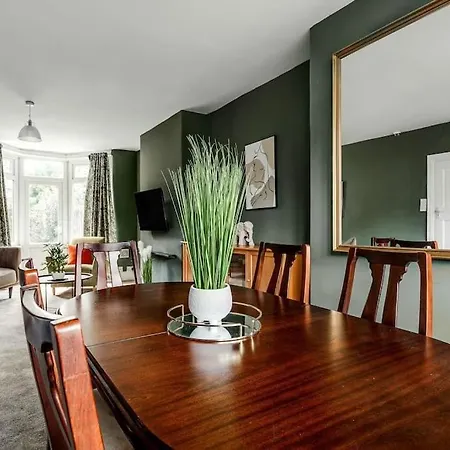 Hébergement de vacances Large 3 Bed In Manchester