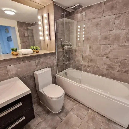 2 Bed Ancoats Centre Flat By Superhost