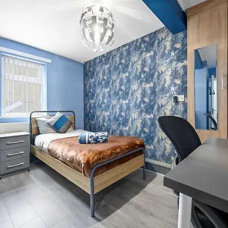 Private Retreat For 3 Near Centre Μάντσεστερ