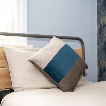 Apartment Private Retreat For 3 Near Centre *