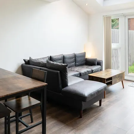 Host & - Meadow Road Manchester
