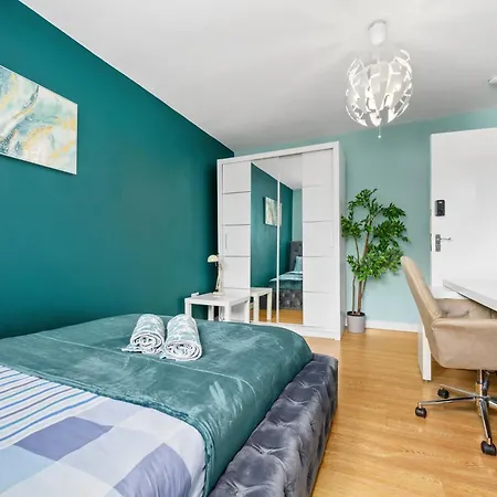 Mega Flat Near Arndale City Centre Lägenhet *