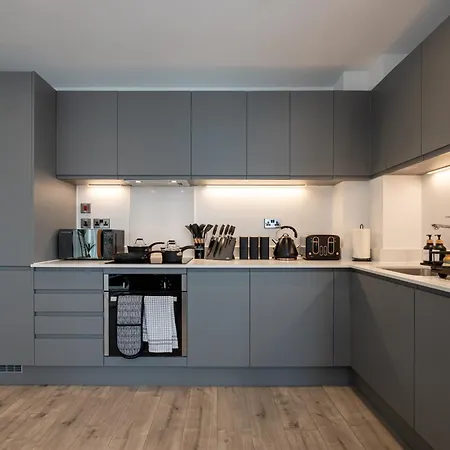 Apartament Royal Ebony By Asquare Lettings