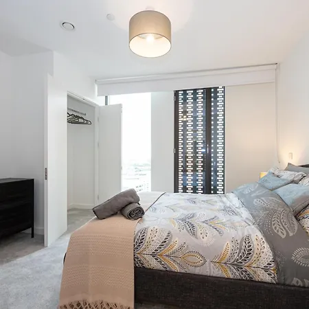 Royal Ebony By Asquare Lettings Apartment