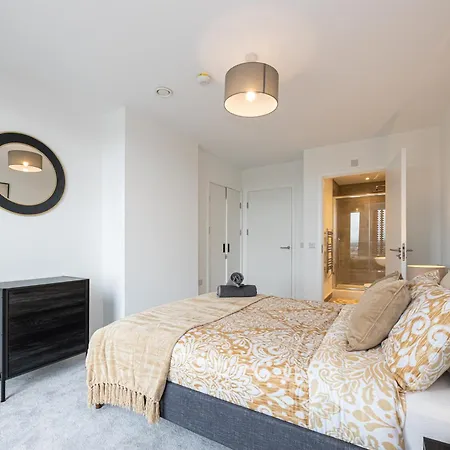 Royal Ebony By Asquare Lettings Apartment