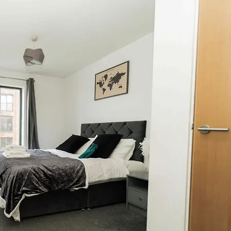 The Palace, Apartment *