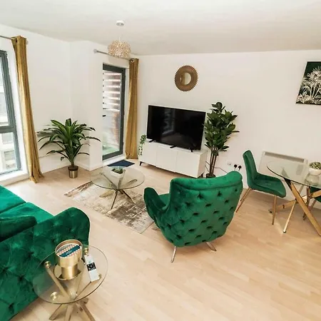 The Palace, Apartment *