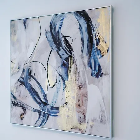 Sleek And Stylish 3 Bedroom Μάντσεστερ