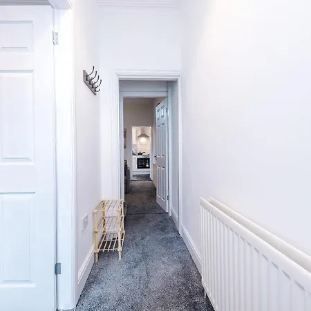 Sleek And Stylish 3 Bedroom Prázdninový dům