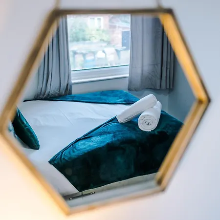 Prázdninový dům Sleek And Stylish 3 Bedroom Manchester