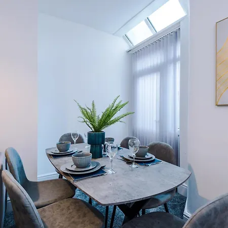 Sleek And Stylish 3 Bedroom