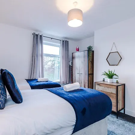 Sleek And Stylish 3 Bedroom Prázdninový dům Manchester