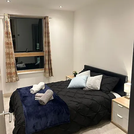 Luxury 2 Bedroom Centre With Free Parking