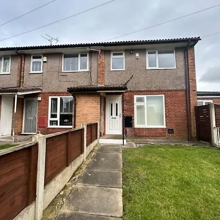 Your Manga House Near Coop Live Ethihad Apartment Manchester