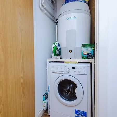 Lux Livin' - Luxury 2 Bed With Skyline View & 24 Hour Gym Manchester