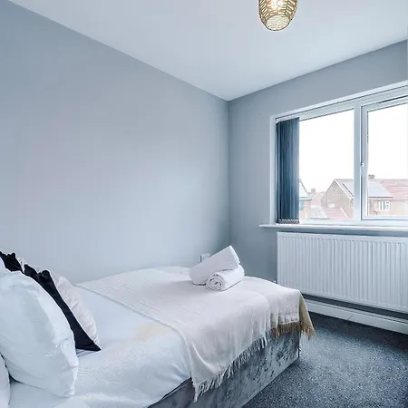 Charming Modern 3br House In Failsworth With Free Parking Hotel 4*