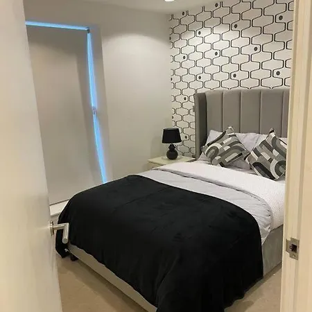 Skyline Retreat * Manchester