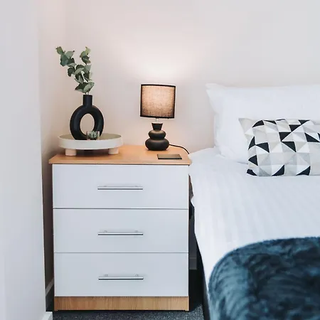 Ideal Near Old Trafford * Manchester