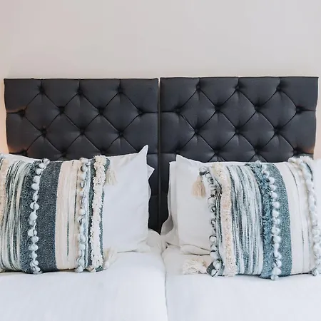 Ideal Near Old Trafford Apartment