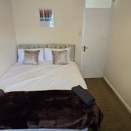 Eastpark 5 Bdrms Walk To O2 Apollo And * Манчестер