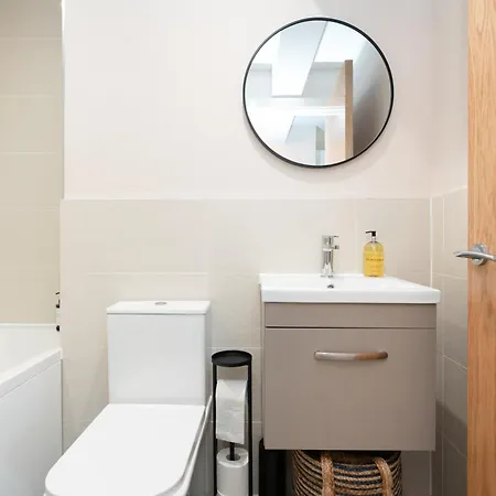 Modern 2bed In 아파트 맨체스터