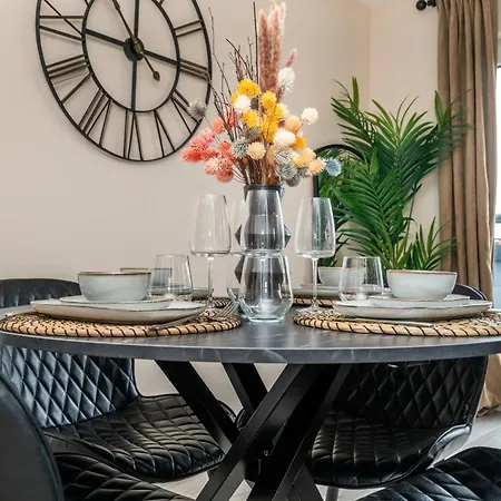 아파트 Modern 2bed In *