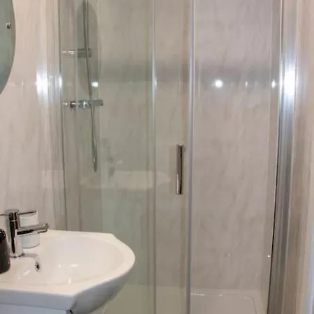 Apartment In Old Trafford Near Man Utd Stadium