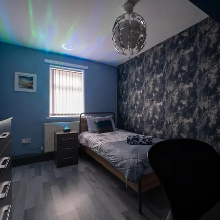 Private Retreat For 3 Near Centre