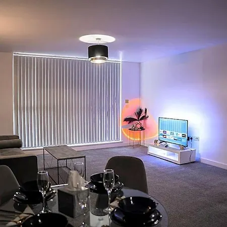 Apartment Stunning 2bd With River View 5min To Centre