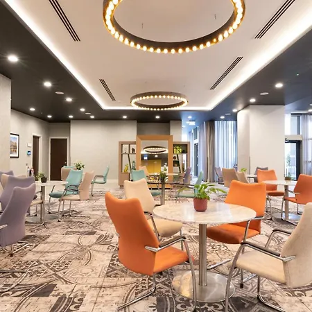 - Centre By Ihg Otel 4*