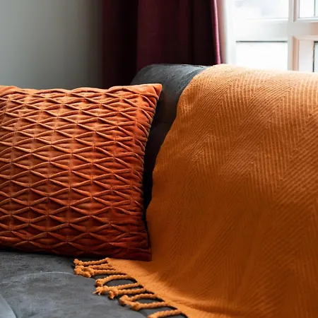 High Street Town House Aparthotel 4*
