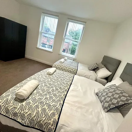 Failsworth 4 - Free Parking ,group Stay, Contractors