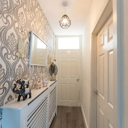 別荘 The Upside Down House Near Coop Live Arena , Etihad And Mcr Centre *