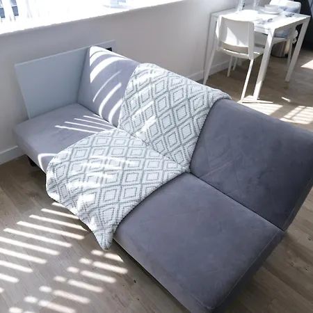 アパート Comfortable 1br Penthouse In Old Trafford マンチェスター