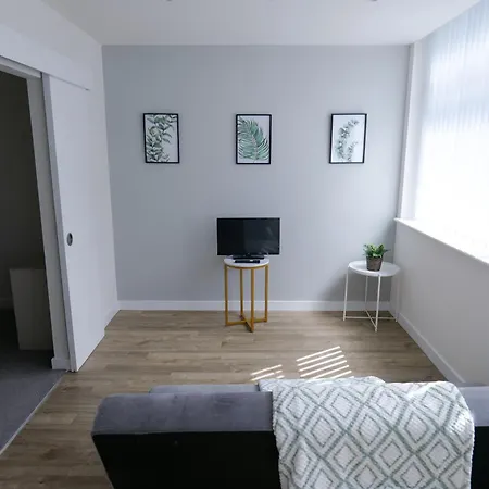 アパート Comfortable 1br Penthouse In Old Trafford *