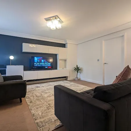 Commonwealth Free Parking 3 Bed 2 Bath Manchester