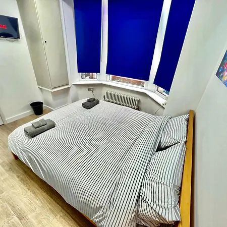 Lux Super King Private Bath Mediacity, Mufc, Salford Homestay szállás *