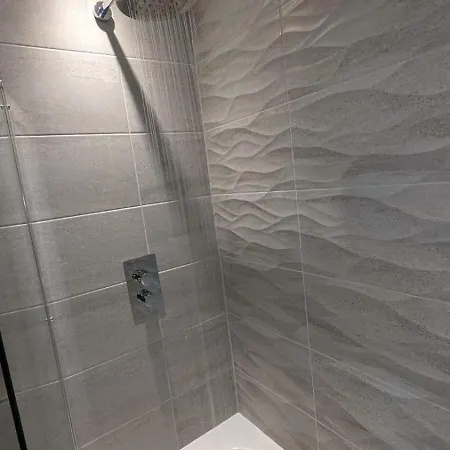 Lovely 1br Penthouse Near Mcr Stadiums Apartament Manchester
