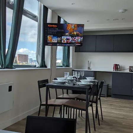 Apartament Lovely 1br Penthouse Near Mcr Stadiums *