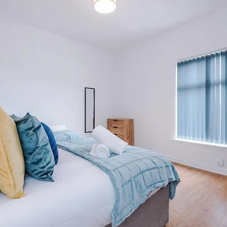 בית נופש New! Modern 2-bed House In By 53 Degrees Property, Ideal For Business & Contractors - Sleeps 7! *