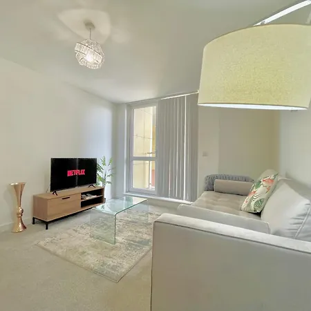 City Escape Near City Centre Apartment *