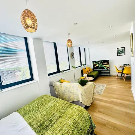 Free Parking Old Trafford Flat By Superhost Apartment