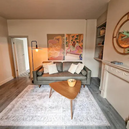 2 Bed Near Centre By Superhost * Manchester