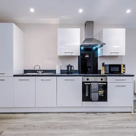 Modern Comfort - 1 Bedroom - Free Parking, Transit Links, Close To Stadiums *