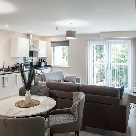 Modern 2bd In