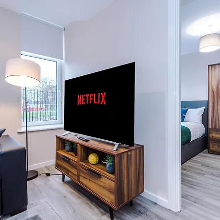Modern Comfort - 1 Bedroom - Free Parking, Transit Links, Close To Stadiums * Manchester